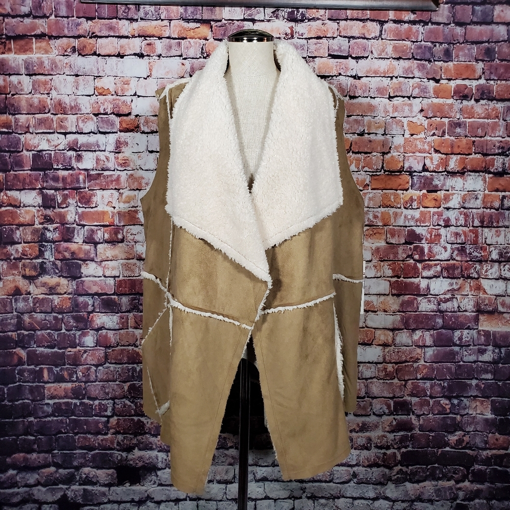Caslon - Reversible Faux Shearling Vest NWT
